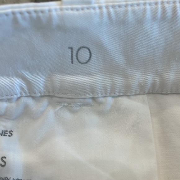 Ann Taylor Boardwalk Shorts White 10 - Picture 5 of 5
